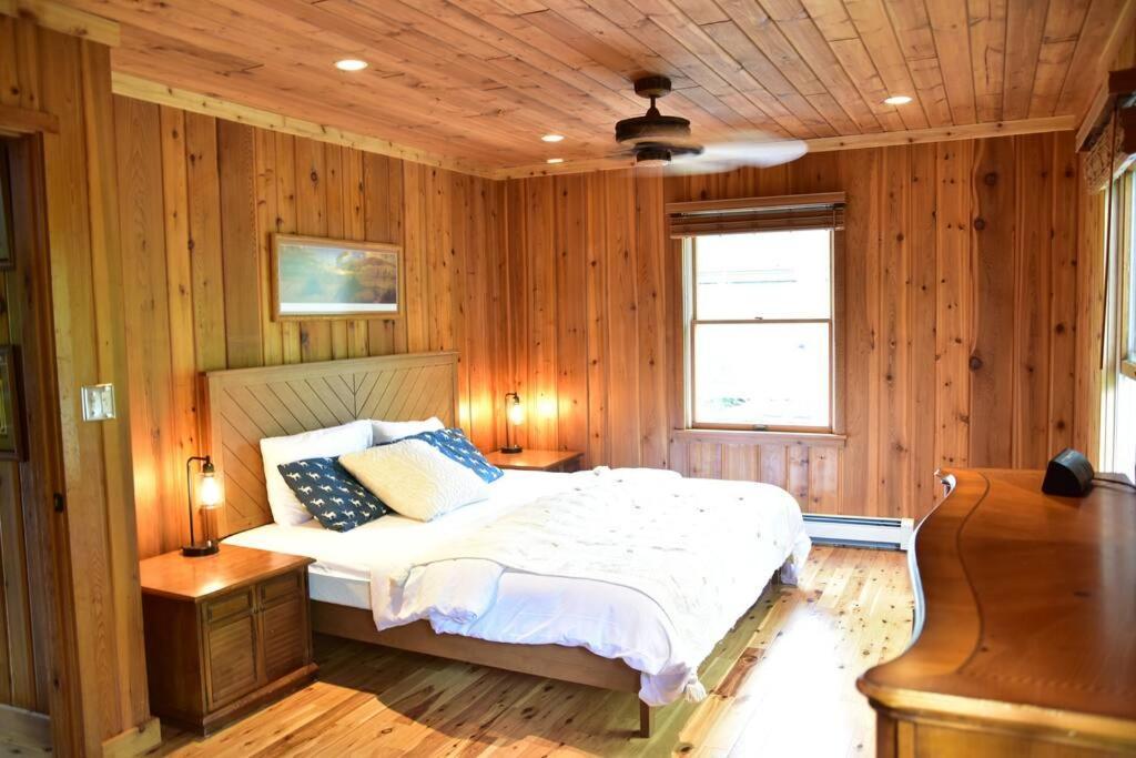 Quiet And Comfy 3Bed/2Bath - Chalet With Hot Tub. Cedar Kültér fotó